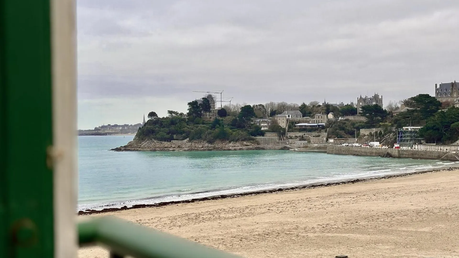 Апартаменты Ultra Confort - Sur La Plage - Parking Prive Динар